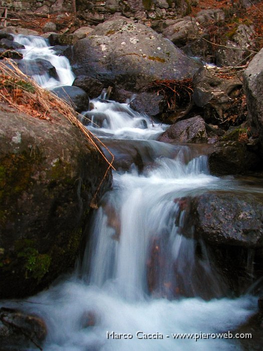 01_Torrente in Val d'Inferno.jpg